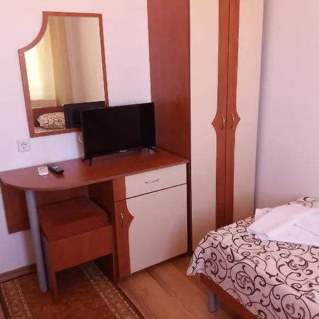 Къща За Гости Офилови Равда Guest house